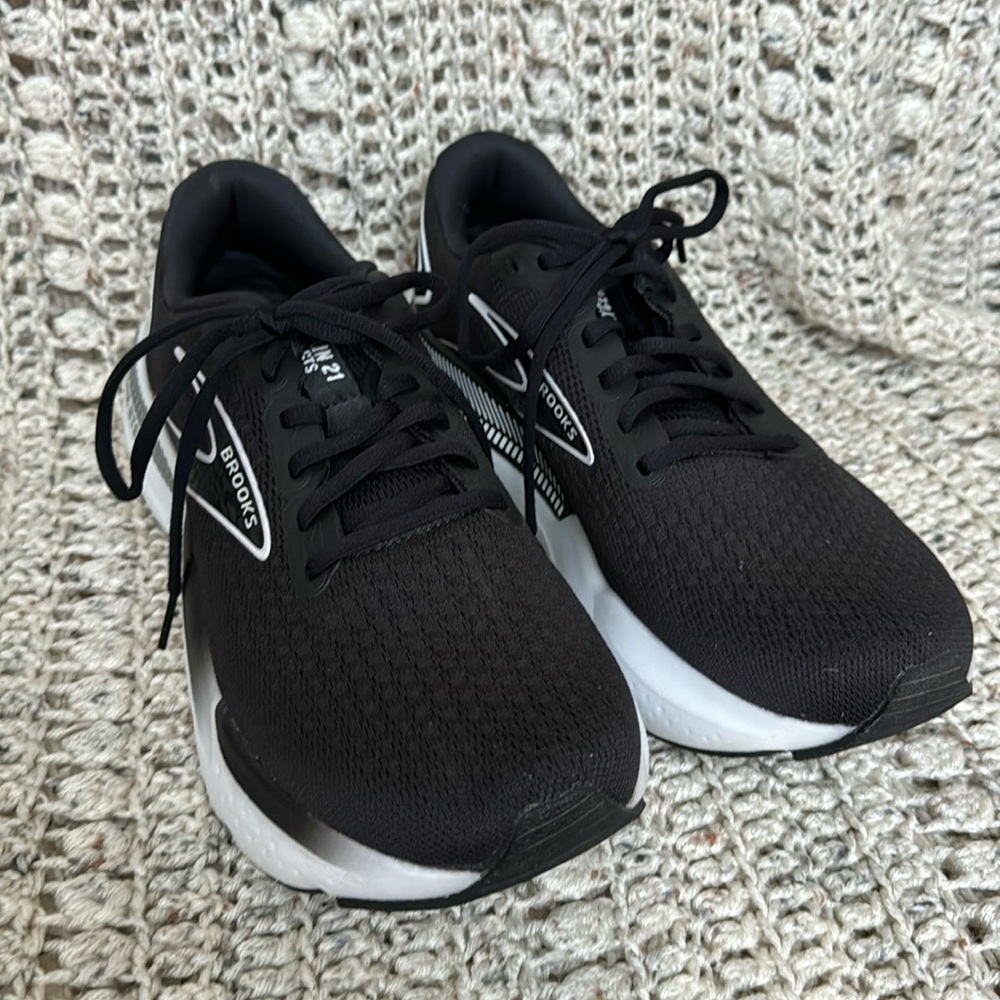 Brooks Glycerin 21 - black & white